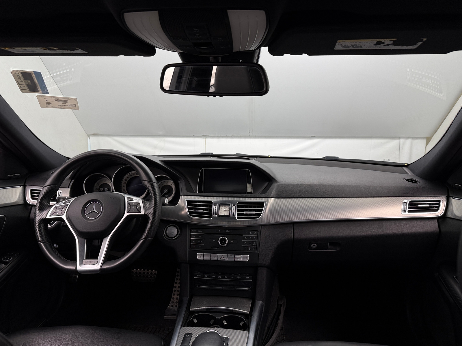 Thumbnail: 2016 Mercedes-Benz E-Class - 2