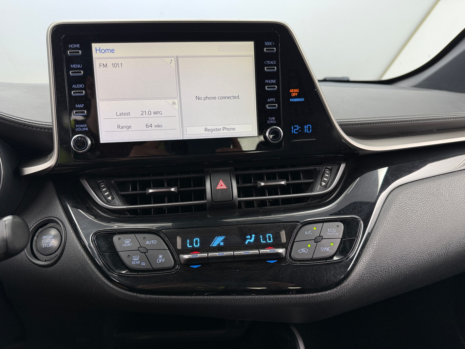 Thumbnail: 2019 Toyota C-HR - 4