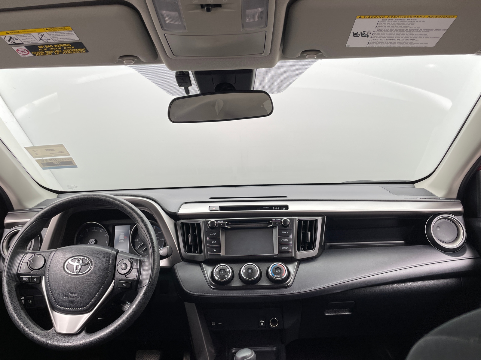 Thumbnail: 2018 Toyota RAV4 - 3