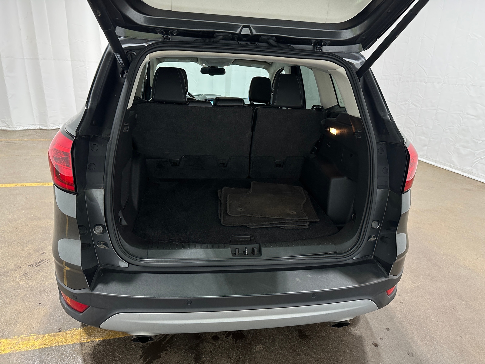 Thumbnail: 2019 Ford Escape - 6