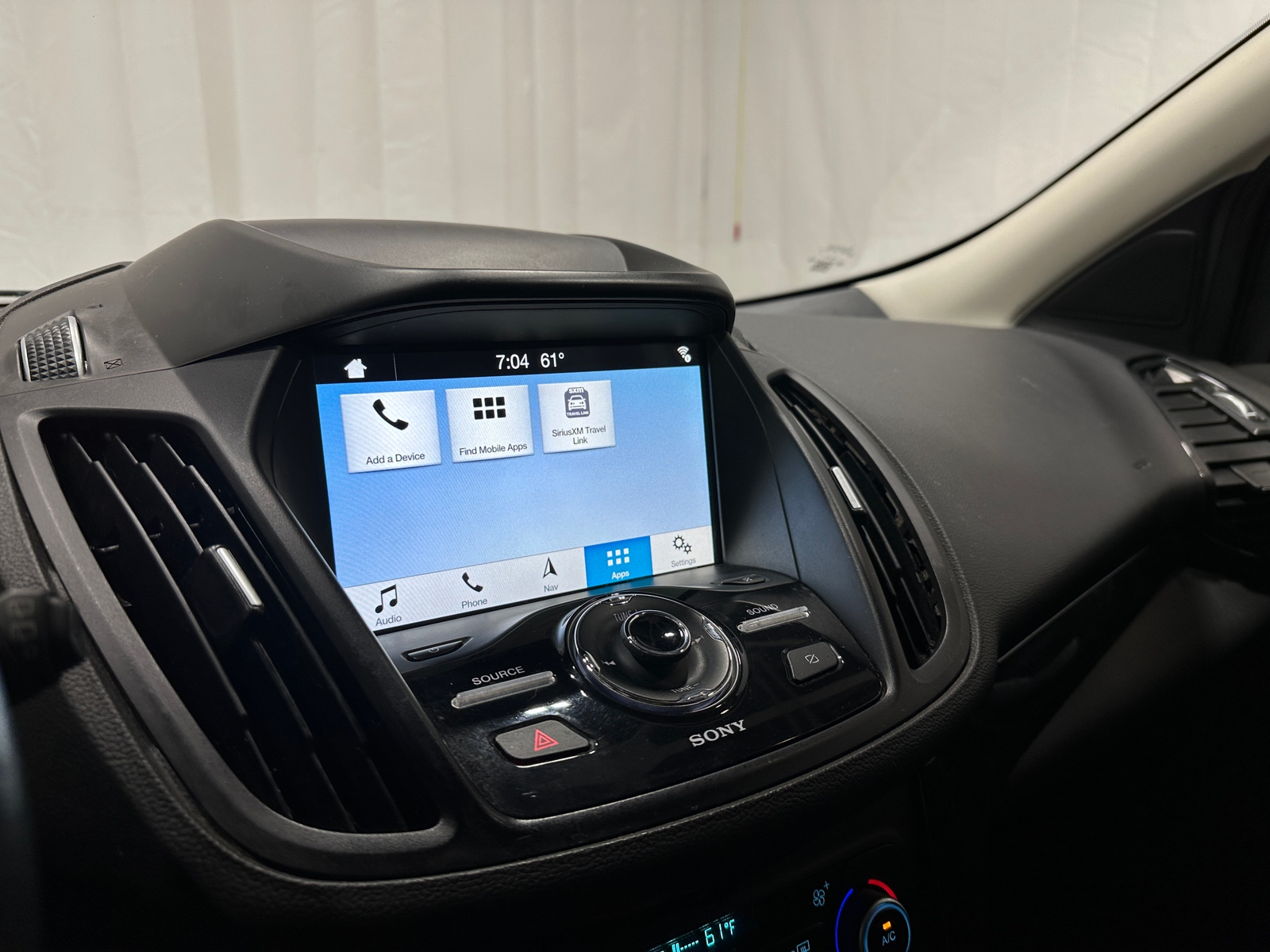 Thumbnail: 2019 Ford Escape - 3