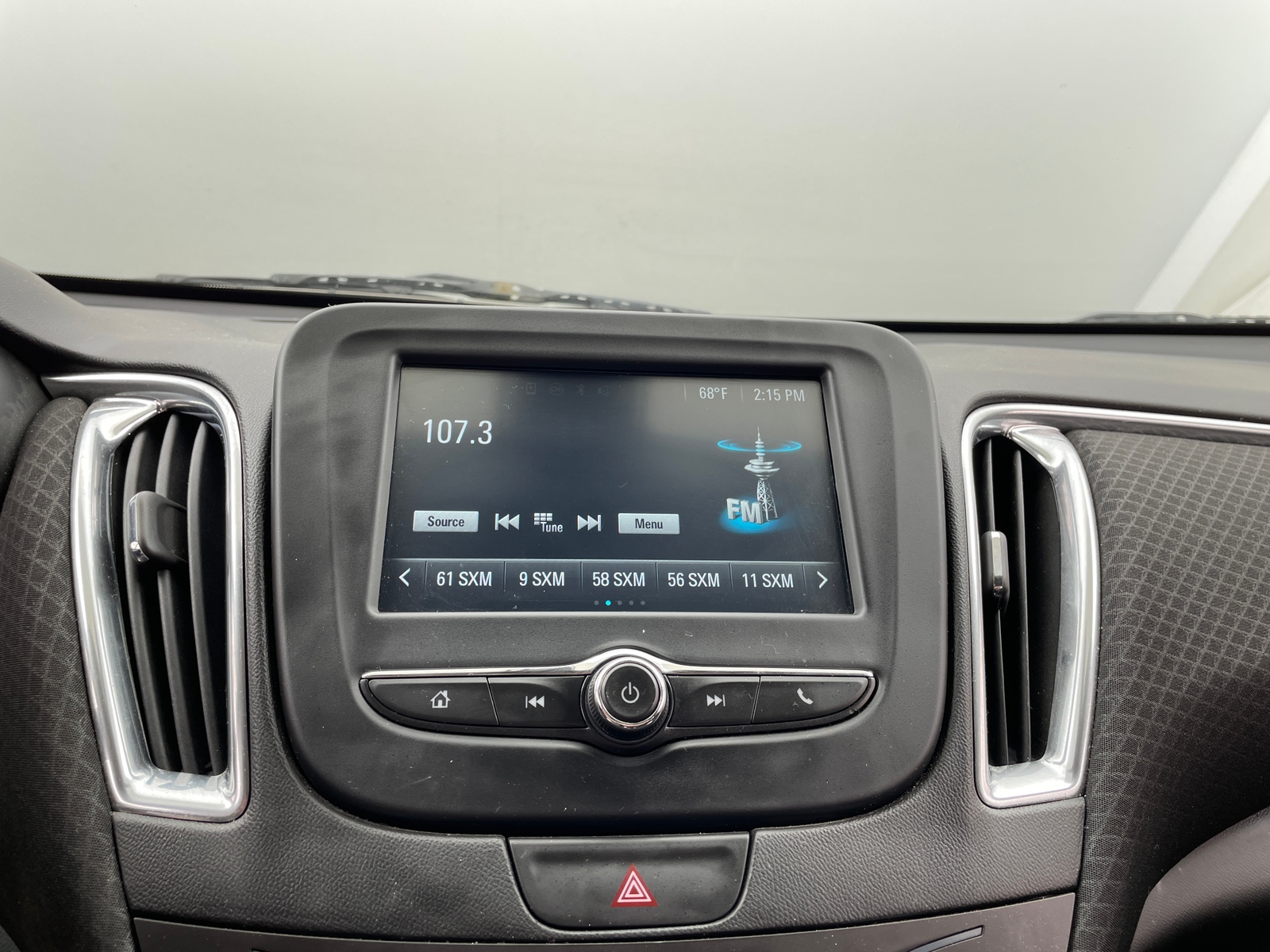 Thumbnail: 2016 Chevrolet Malibu - 4