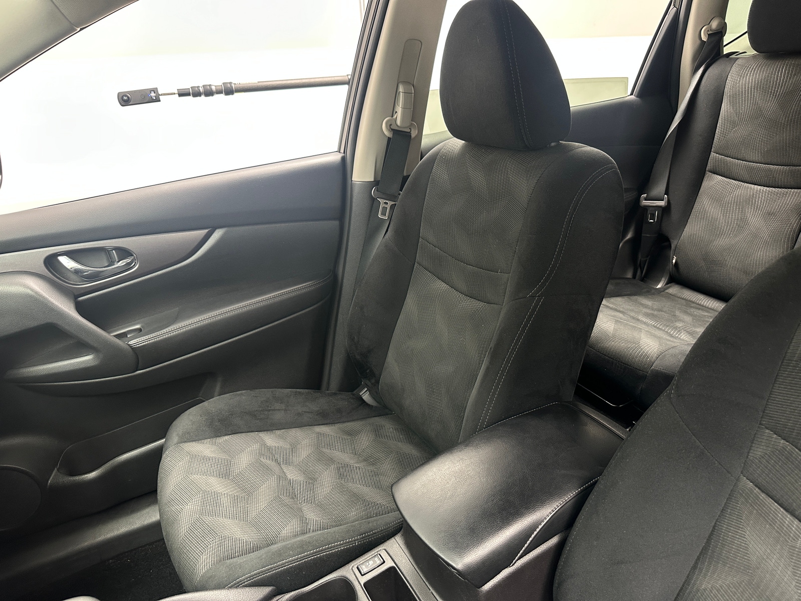 Thumbnail: 2016 Nissan Rogue - 2