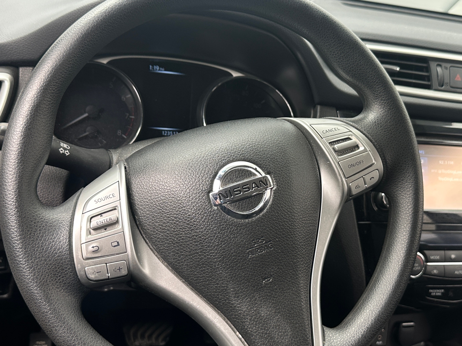 Thumbnail: 2016 Nissan Rogue - 5