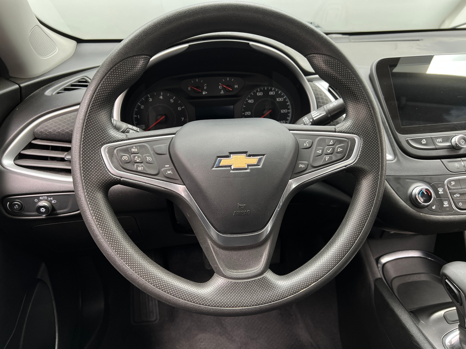 Thumbnail: 2023 Chevrolet Malibu - 5
