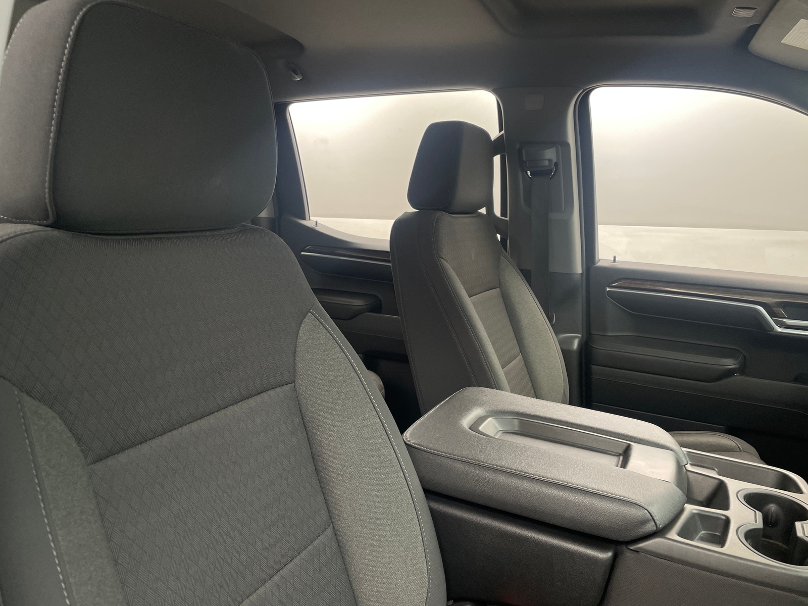 Thumbnail: 2022 Chevrolet Silverado 1500 - 2