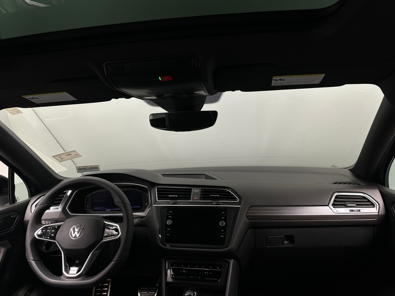 Thumbnail: 2022 Volkswagen Tiguan - 2