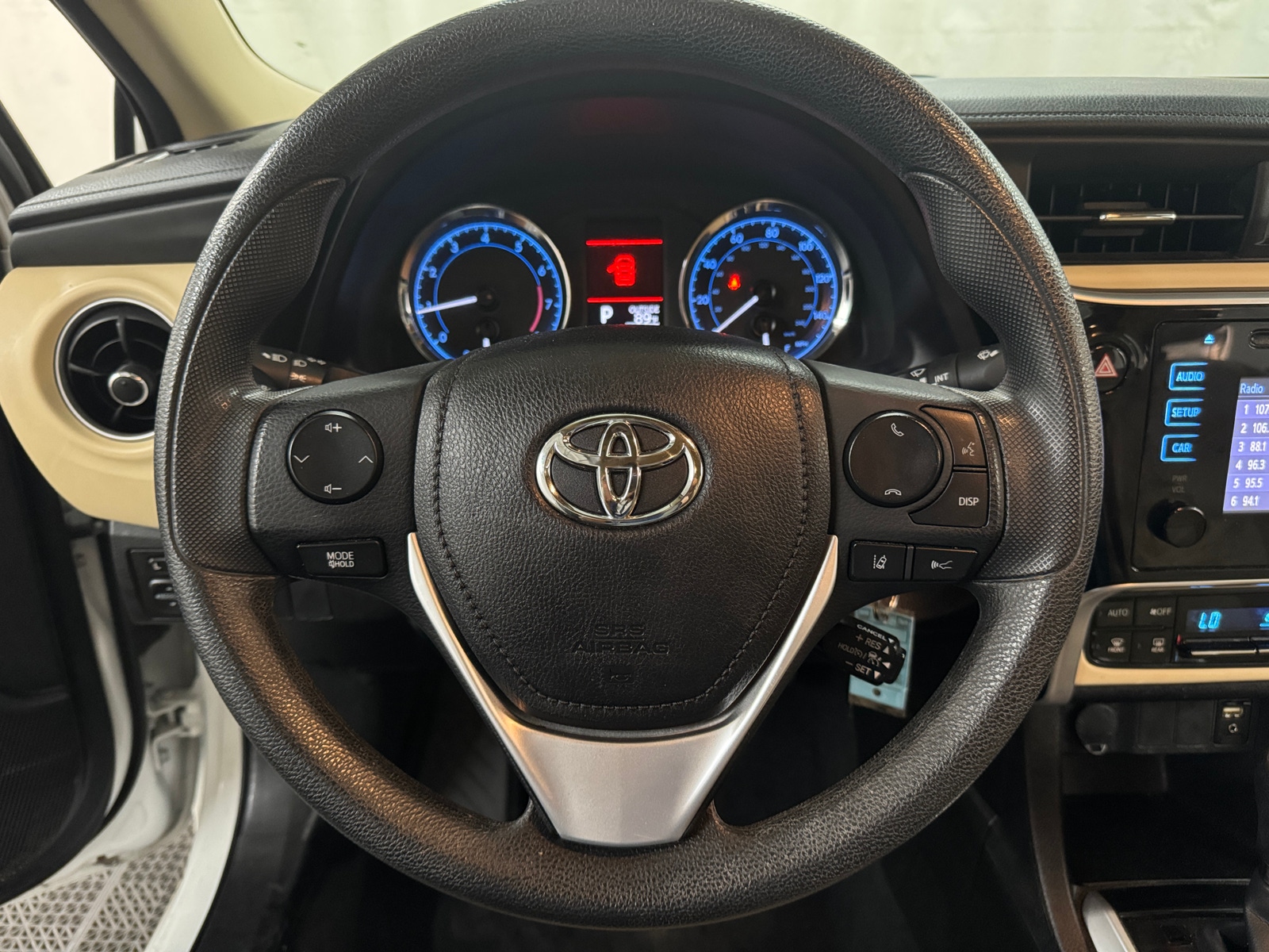 Thumbnail: 2017 Toyota Corolla - 5