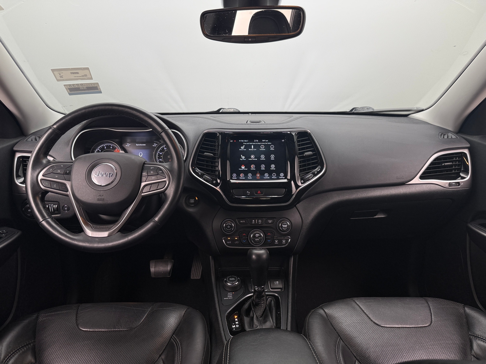 Thumbnail: 2019 Jeep Cherokee - 3