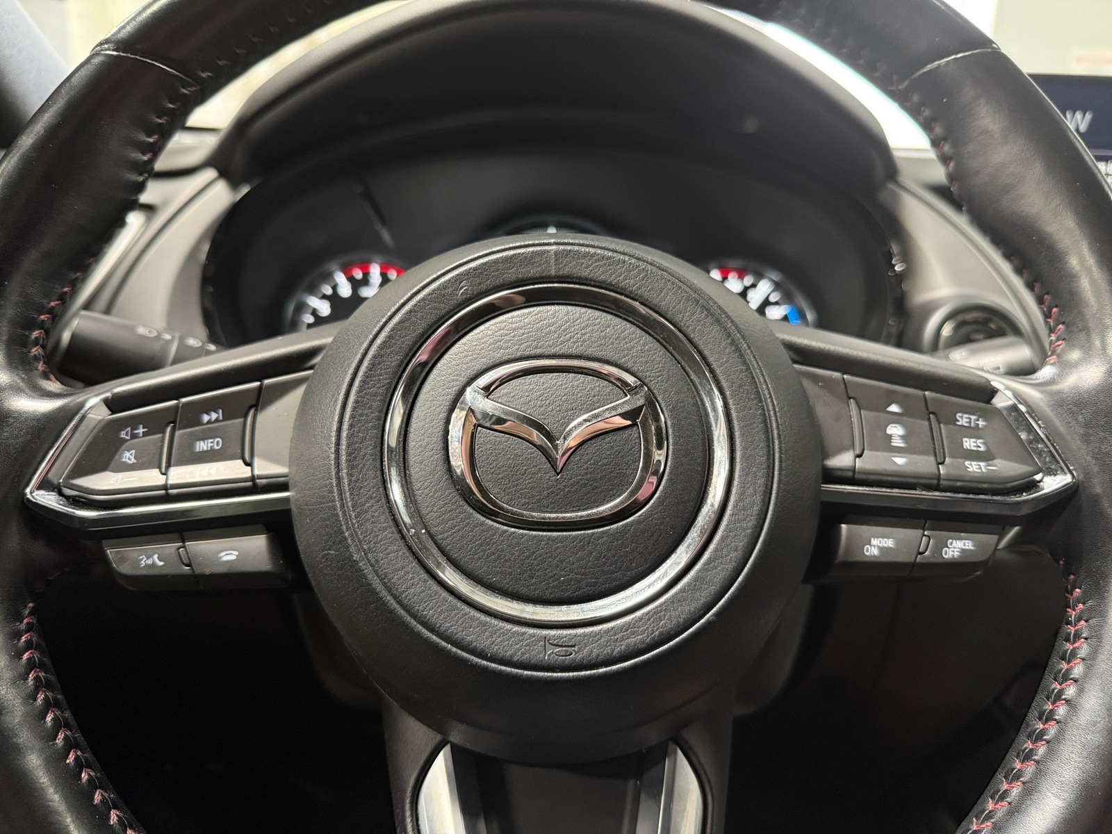 Thumbnail: 2022 Mazda CX-9 - 4