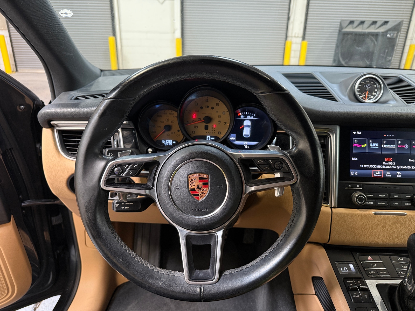 Thumbnail: 2018 Porsche Macan - 4