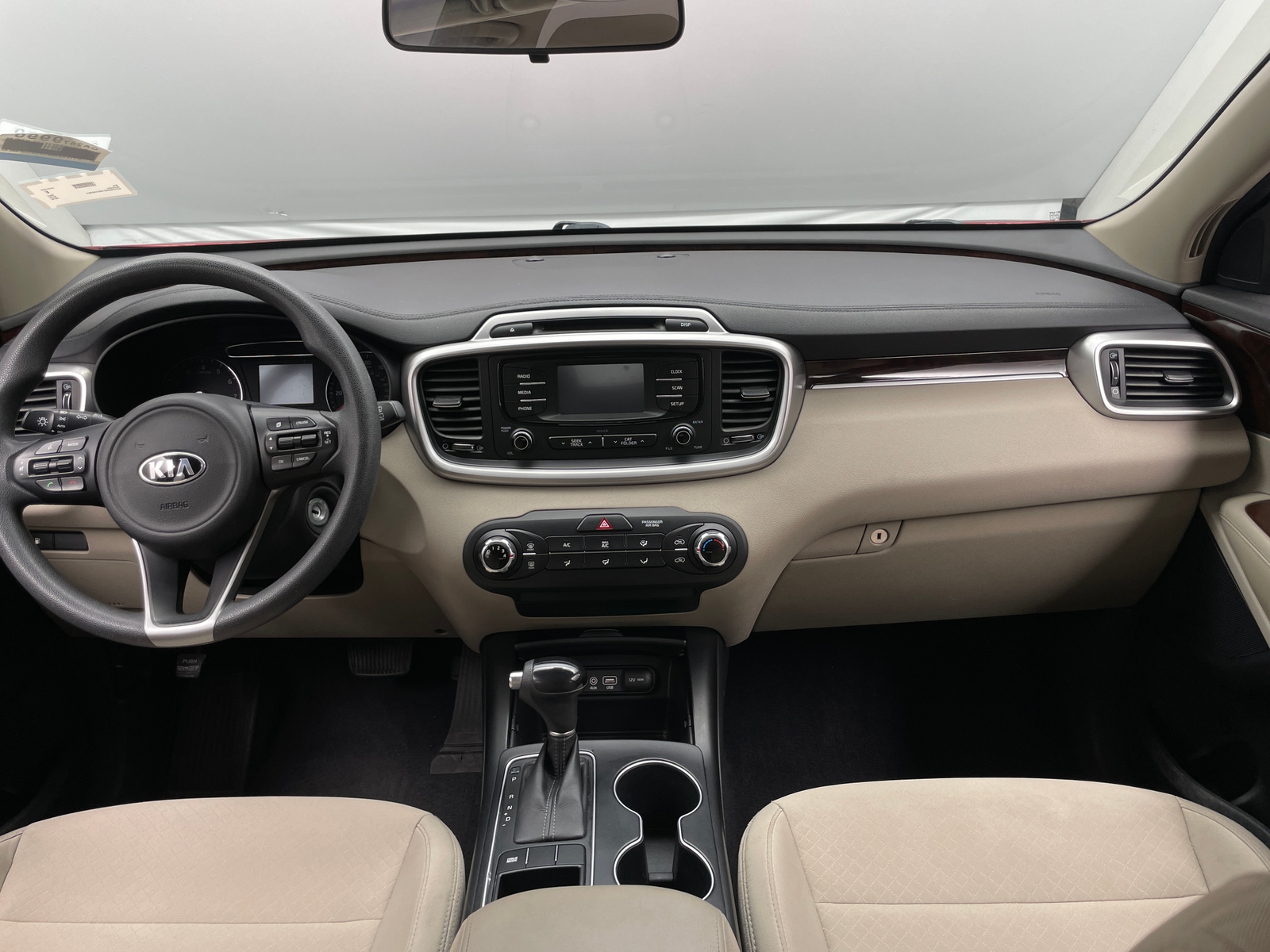 Thumbnail: 2016 Kia Sorento - 3
