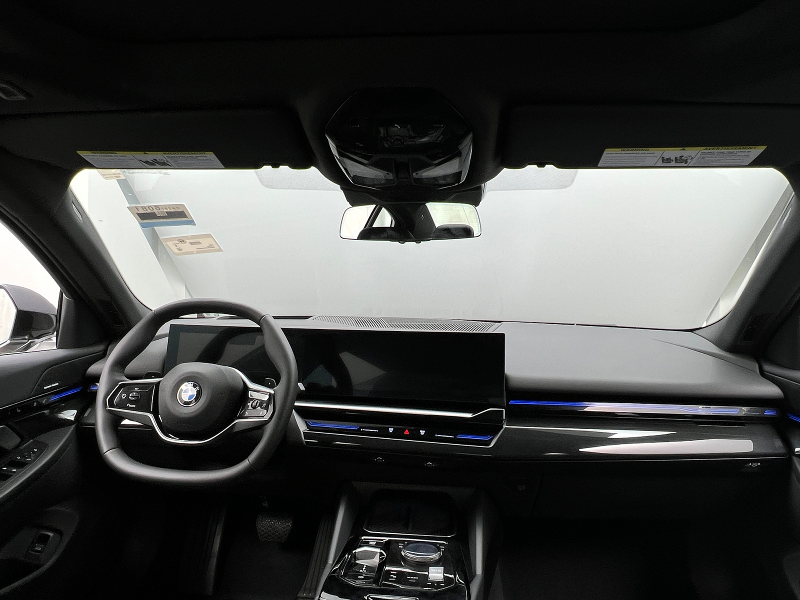 Thumbnail: 2025 BMW 5 Series - 2