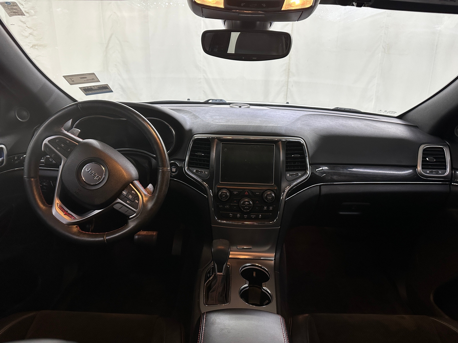 Thumbnail: 2017 Jeep Grand Cherokee - 2