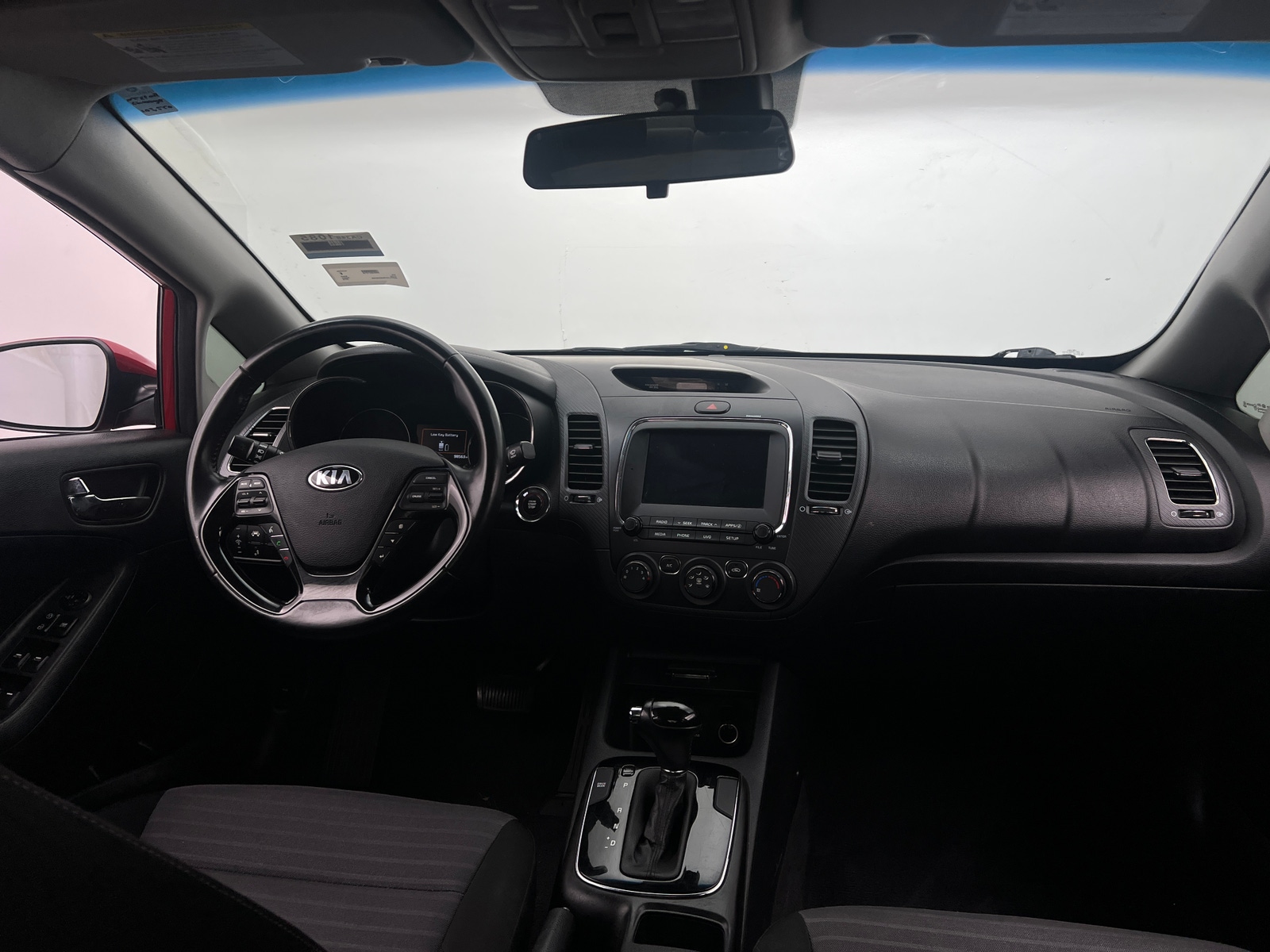 Thumbnail: 2018 Kia Forte - 3