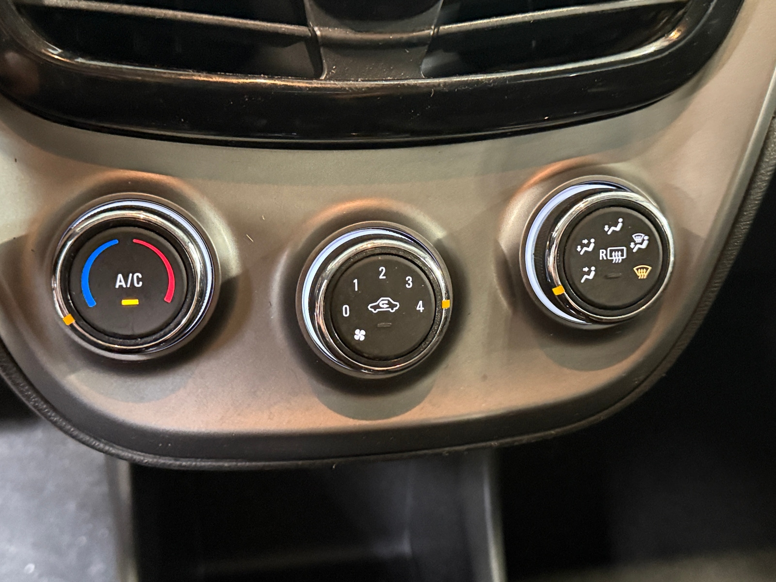 Thumbnail: 2020 Chevrolet Spark - 4