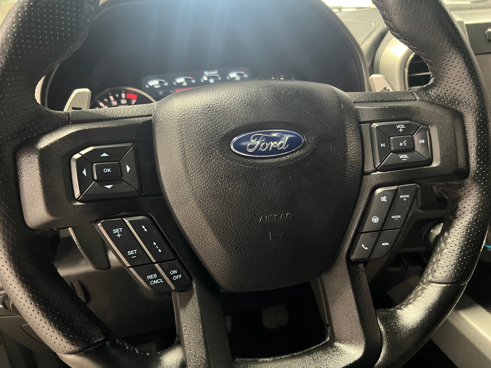 Thumbnail: 2018 Ford Econoline - 4