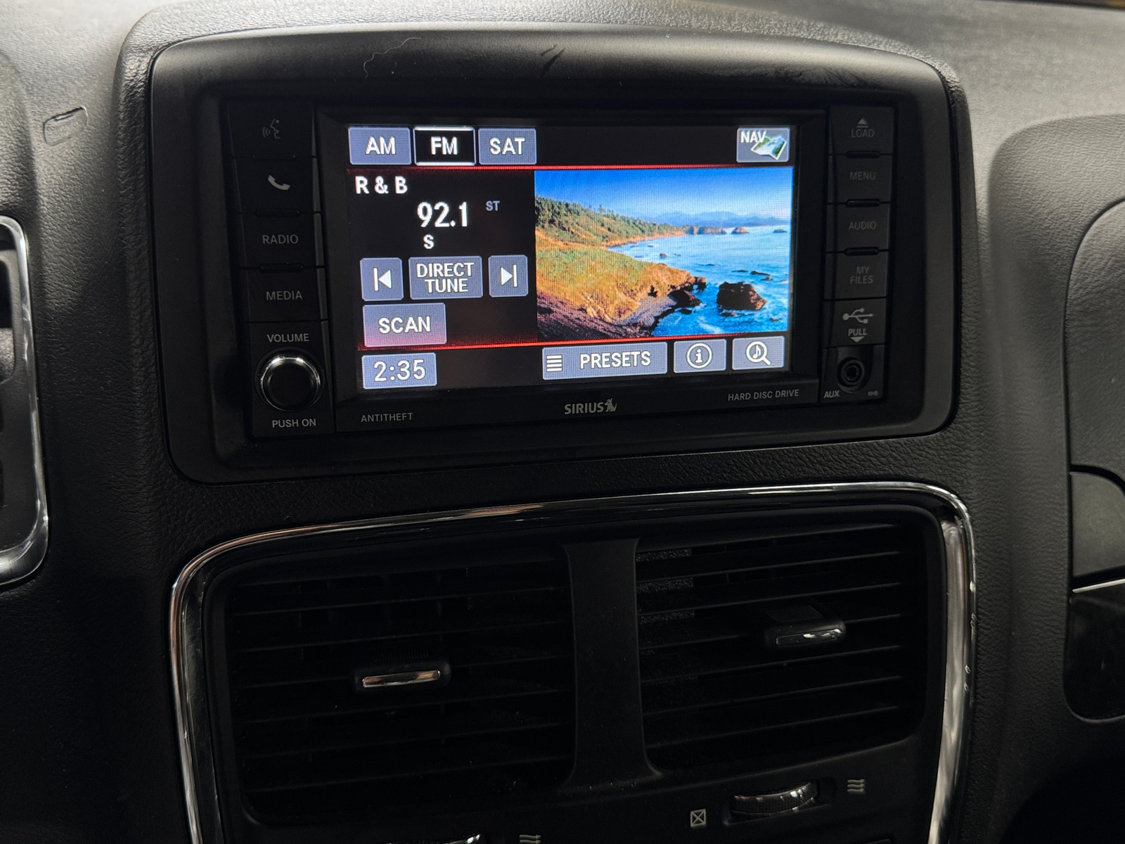 Thumbnail: 2017 Dodge Grand Caravan - 4