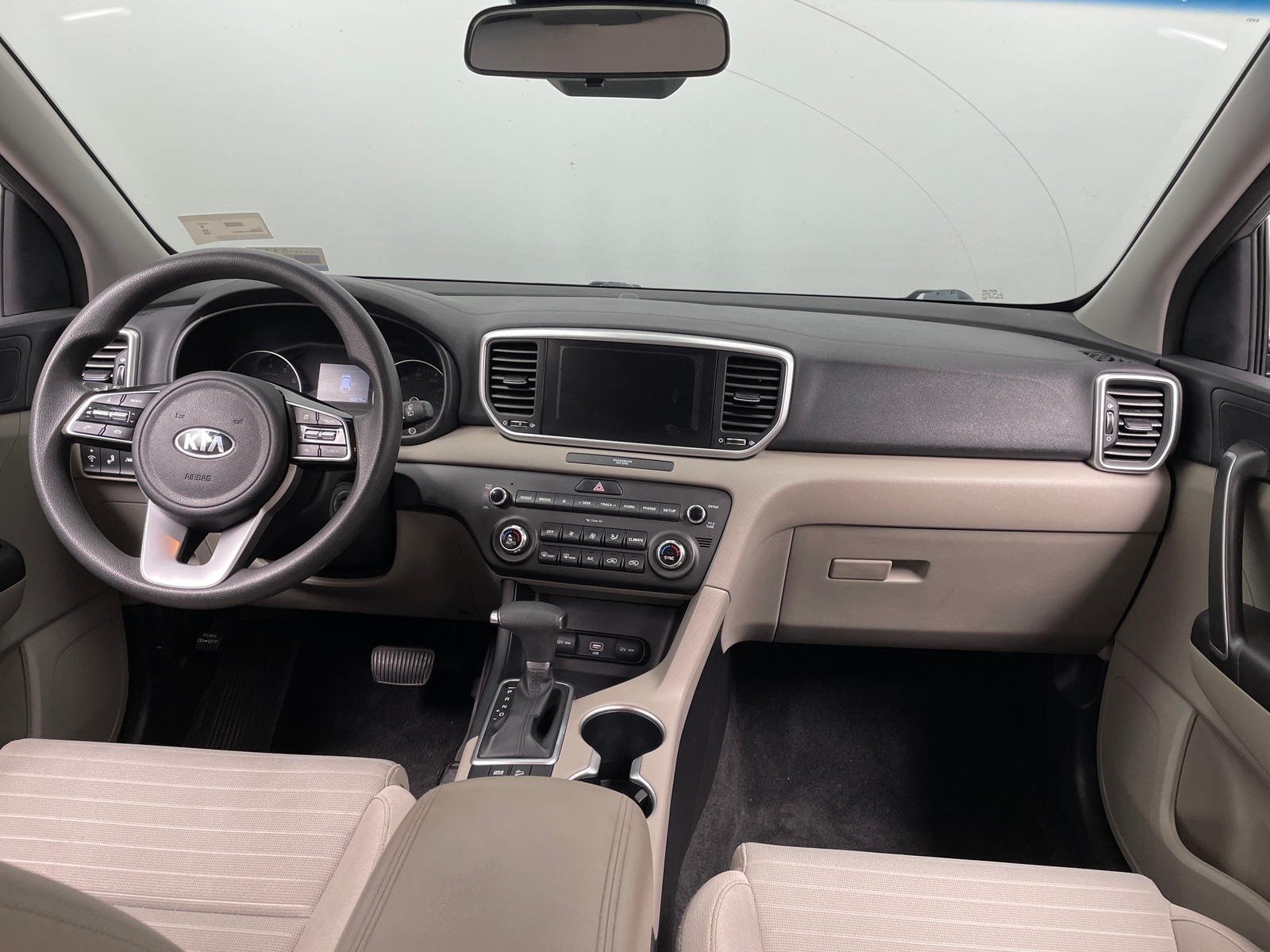 Thumbnail: 2020 Kia Sportage - 3