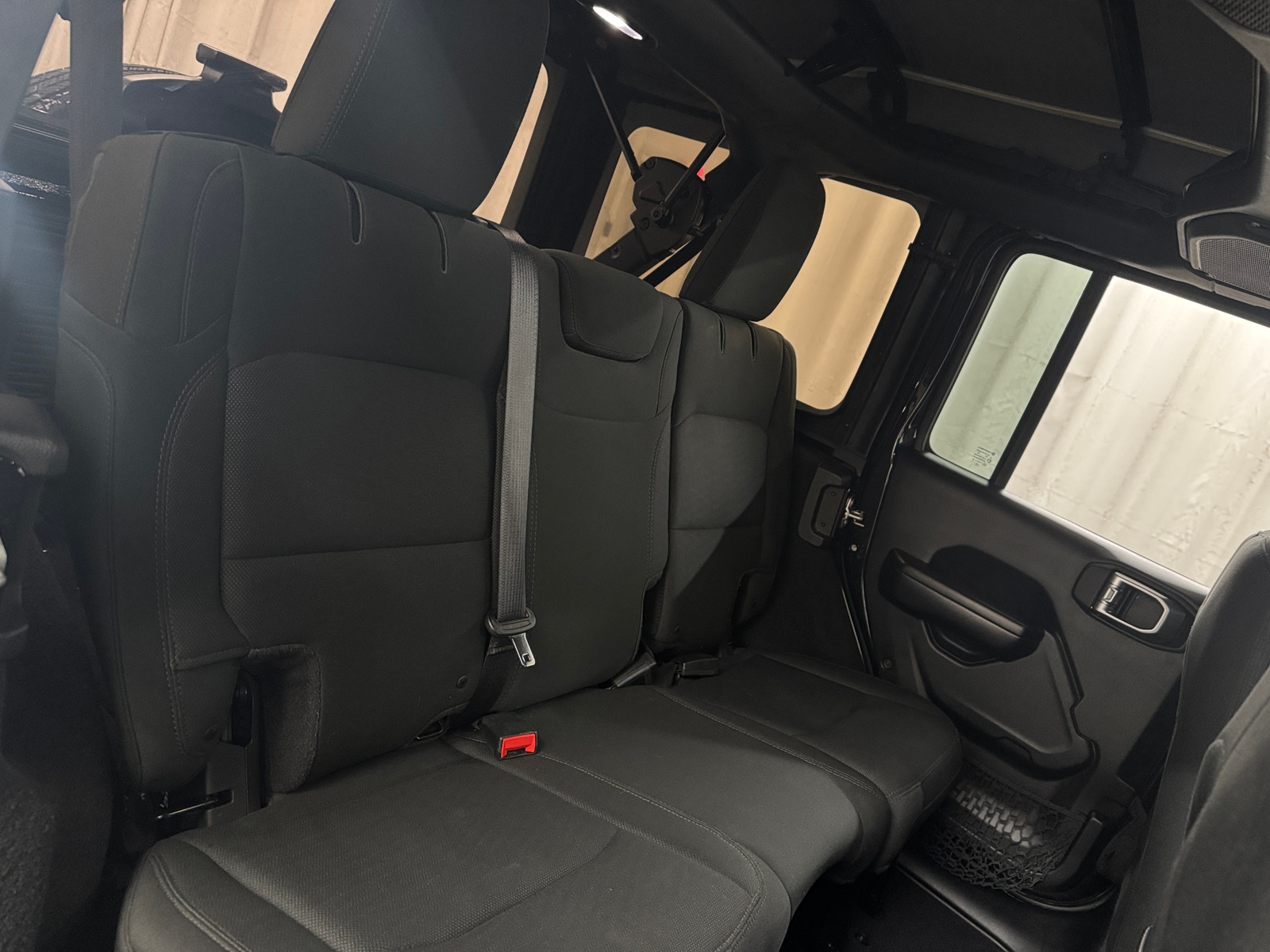 Thumbnail: 2018 Jeep Wrangler - 6