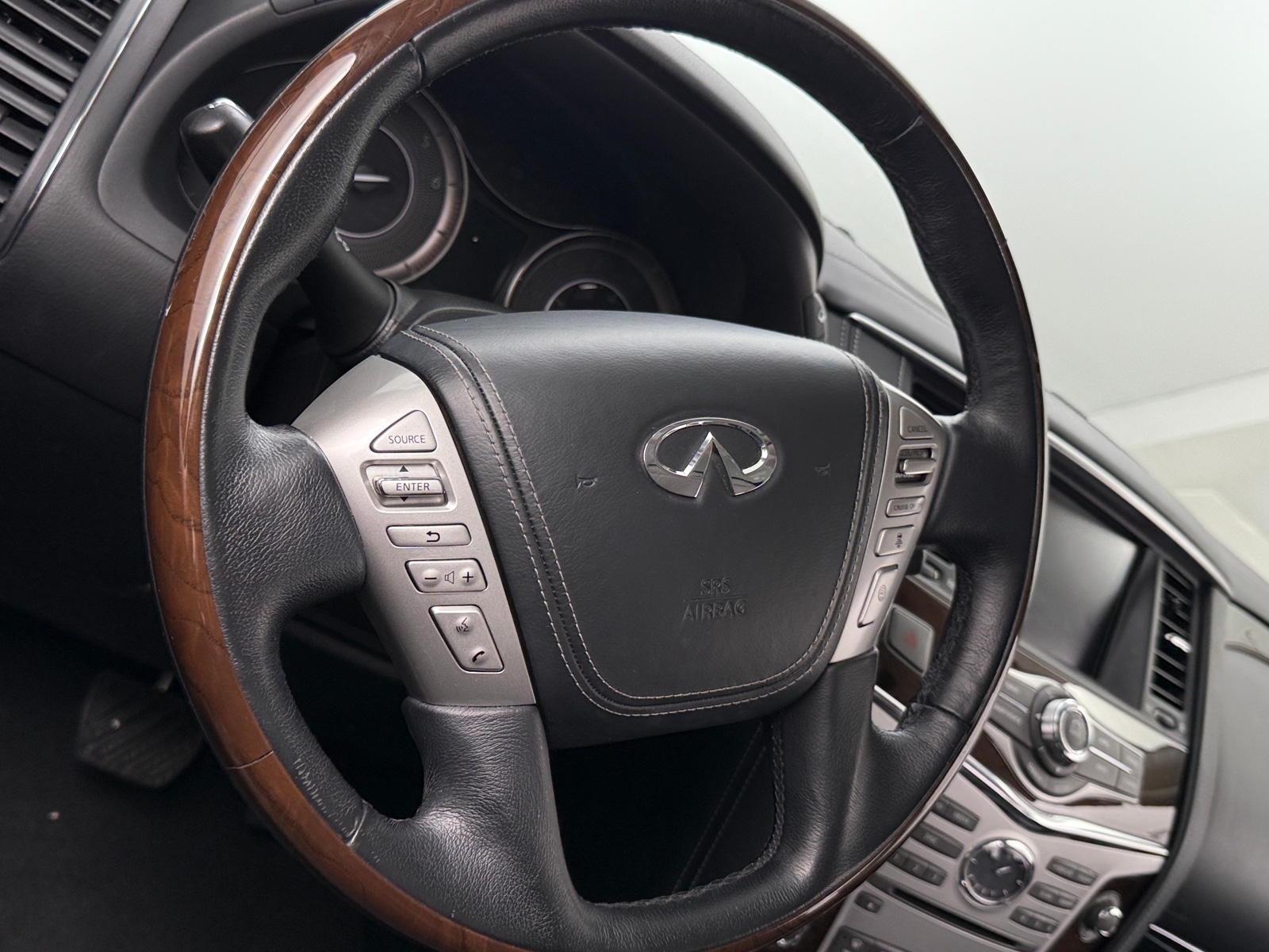 Thumbnail: 2018 INFINITI QX80 - 4