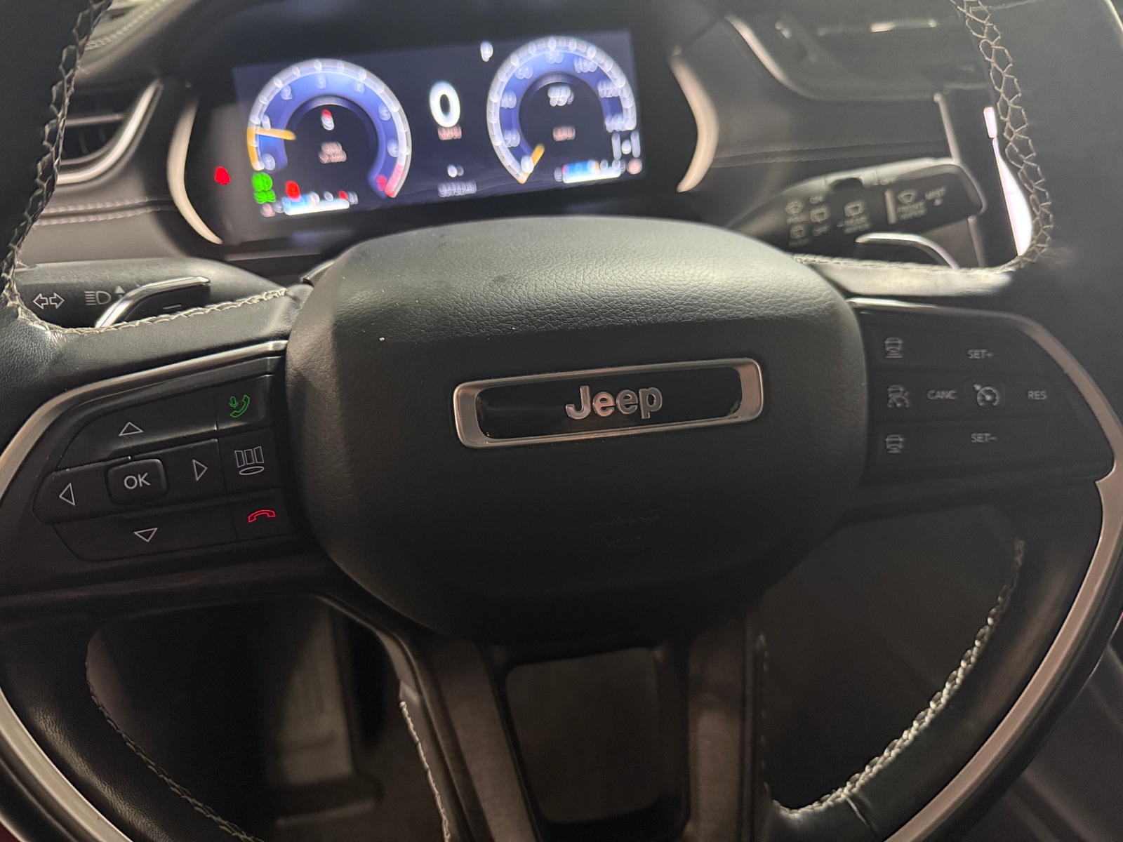 Thumbnail: 2021 Jeep Grand Cherokee L - 4