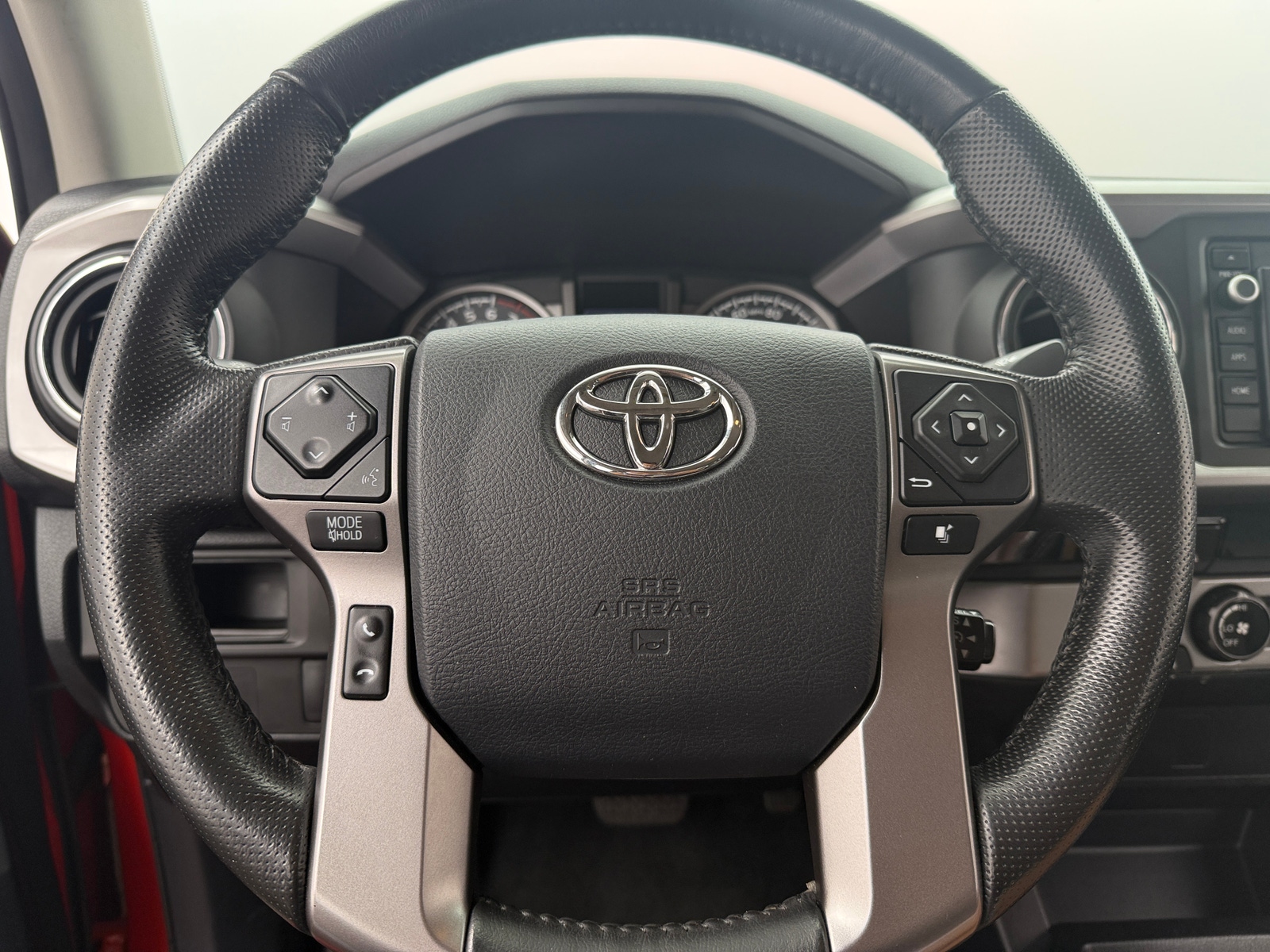 Thumbnail: 2016 Toyota Tacoma - 5
