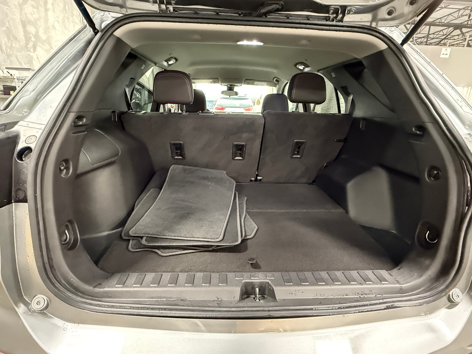 Thumbnail: 2023 Chevrolet Equinox - 7