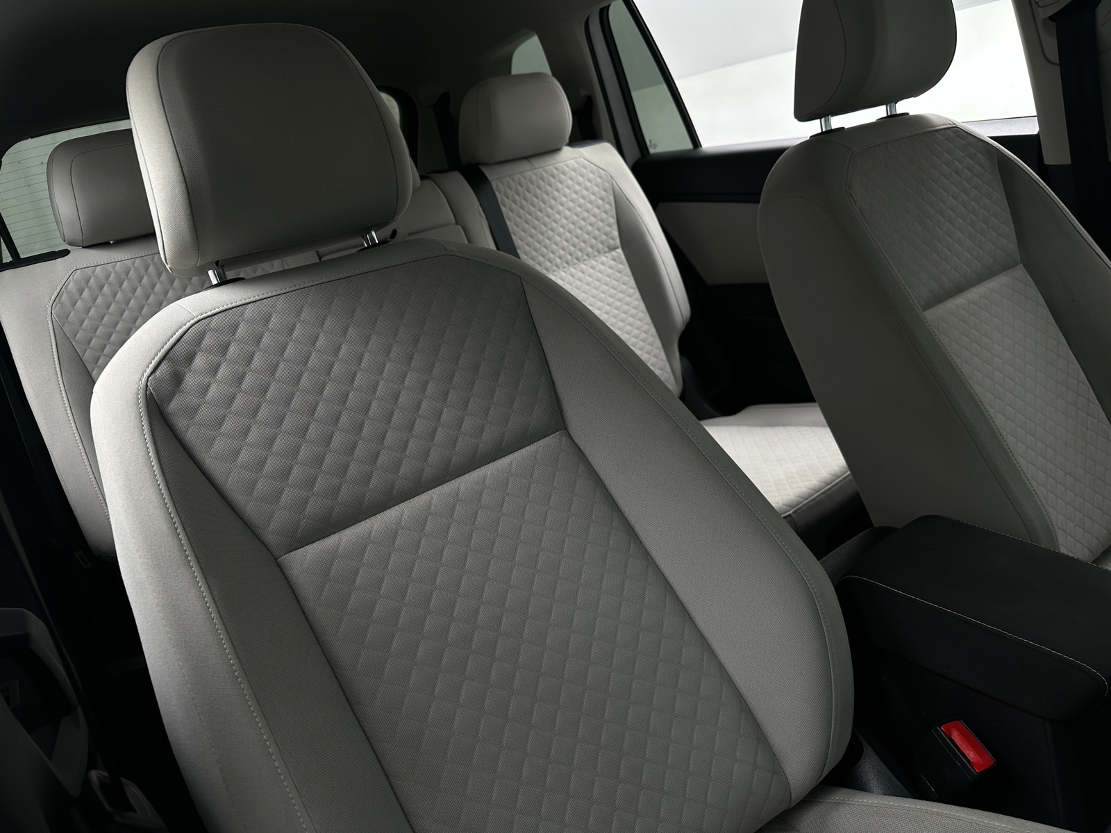 Thumbnail: 2021 Volkswagen Tiguan - 2