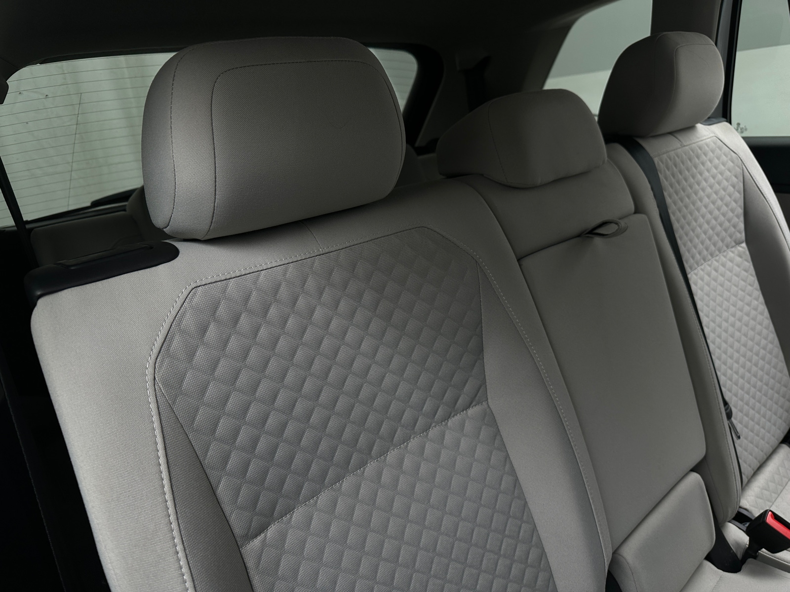 Thumbnail: 2021 Volkswagen Tiguan - 6