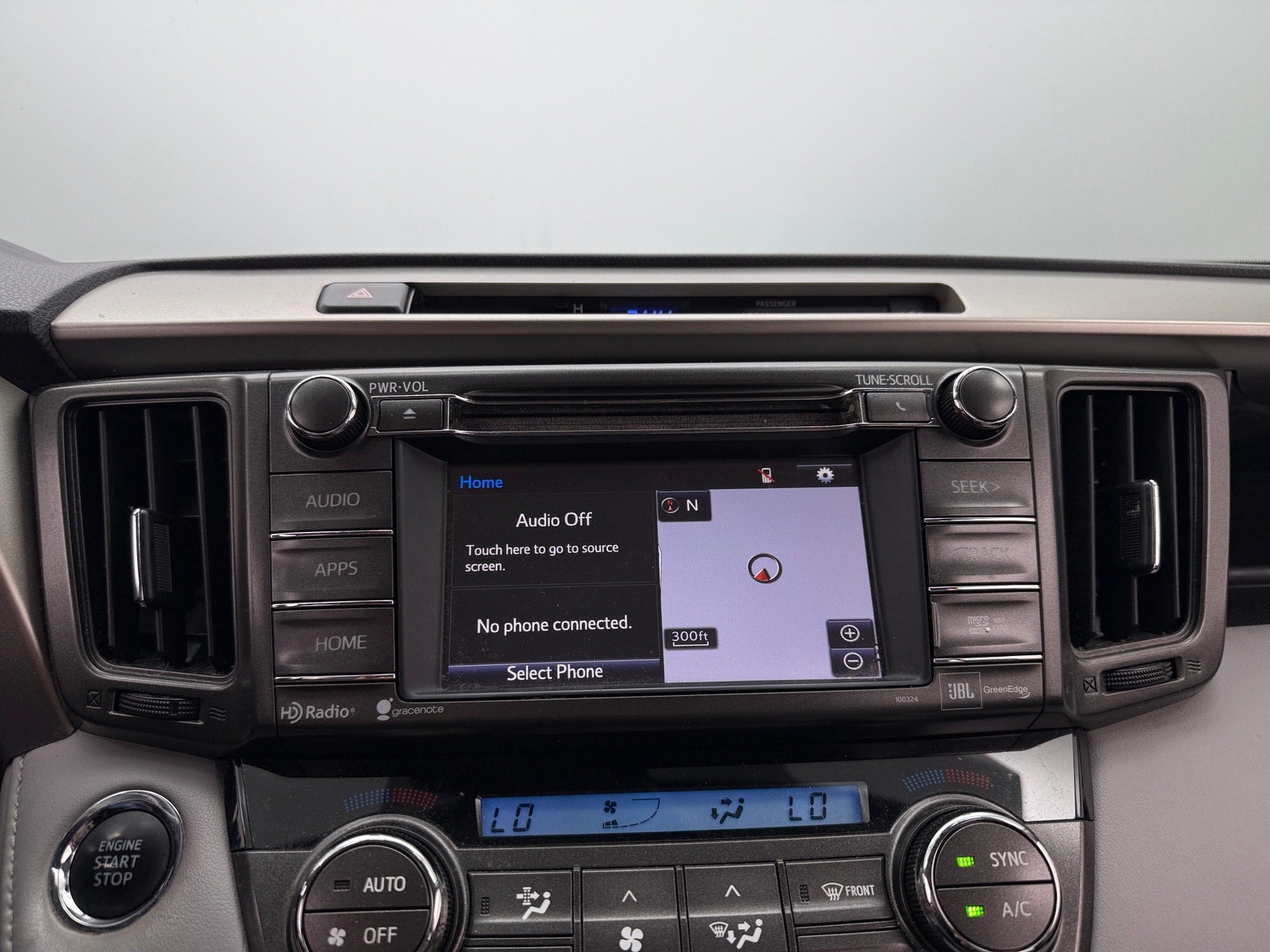 Thumbnail: 2014 Toyota RAV4 - 3