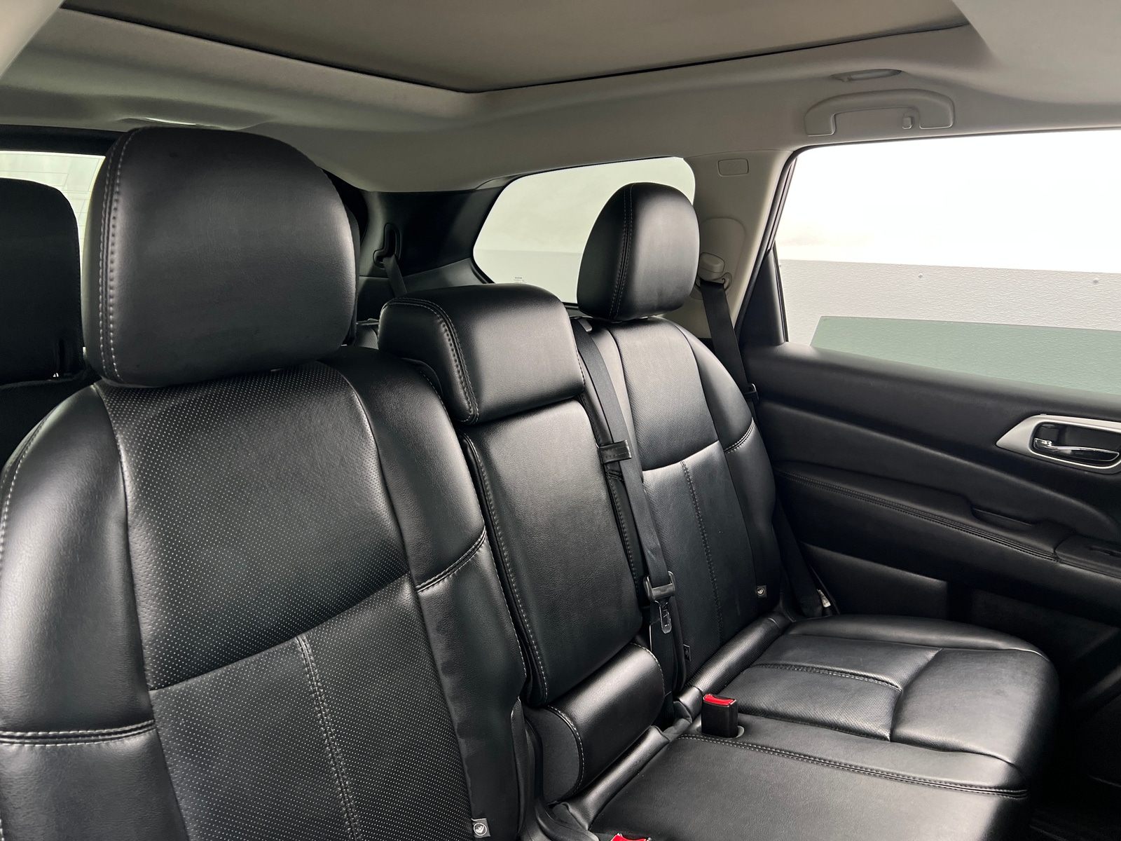 Thumbnail: 2016 Nissan Pathfinder - 5