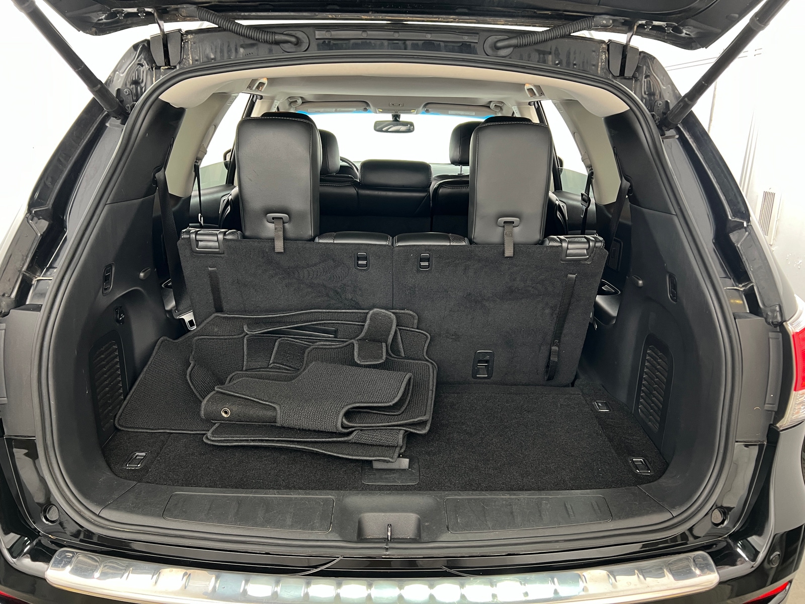Thumbnail: 2016 Nissan Pathfinder - 6