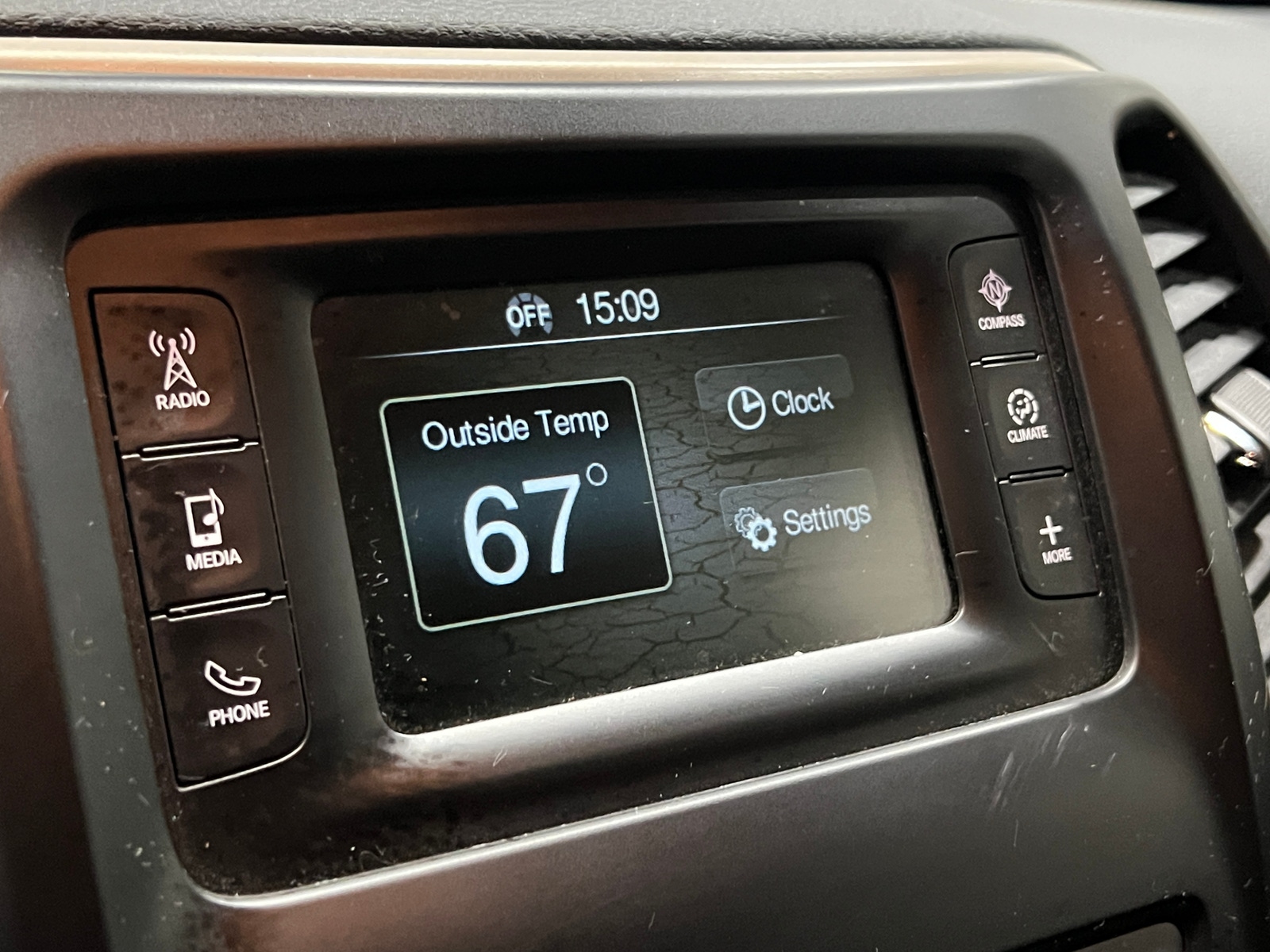 Thumbnail: 2016 Jeep Cherokee - 4