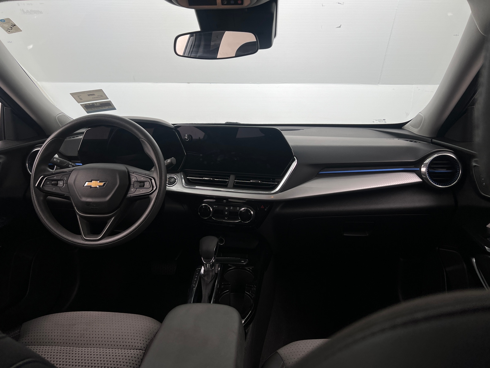 Thumbnail: 2024 Chevrolet Trax - 3