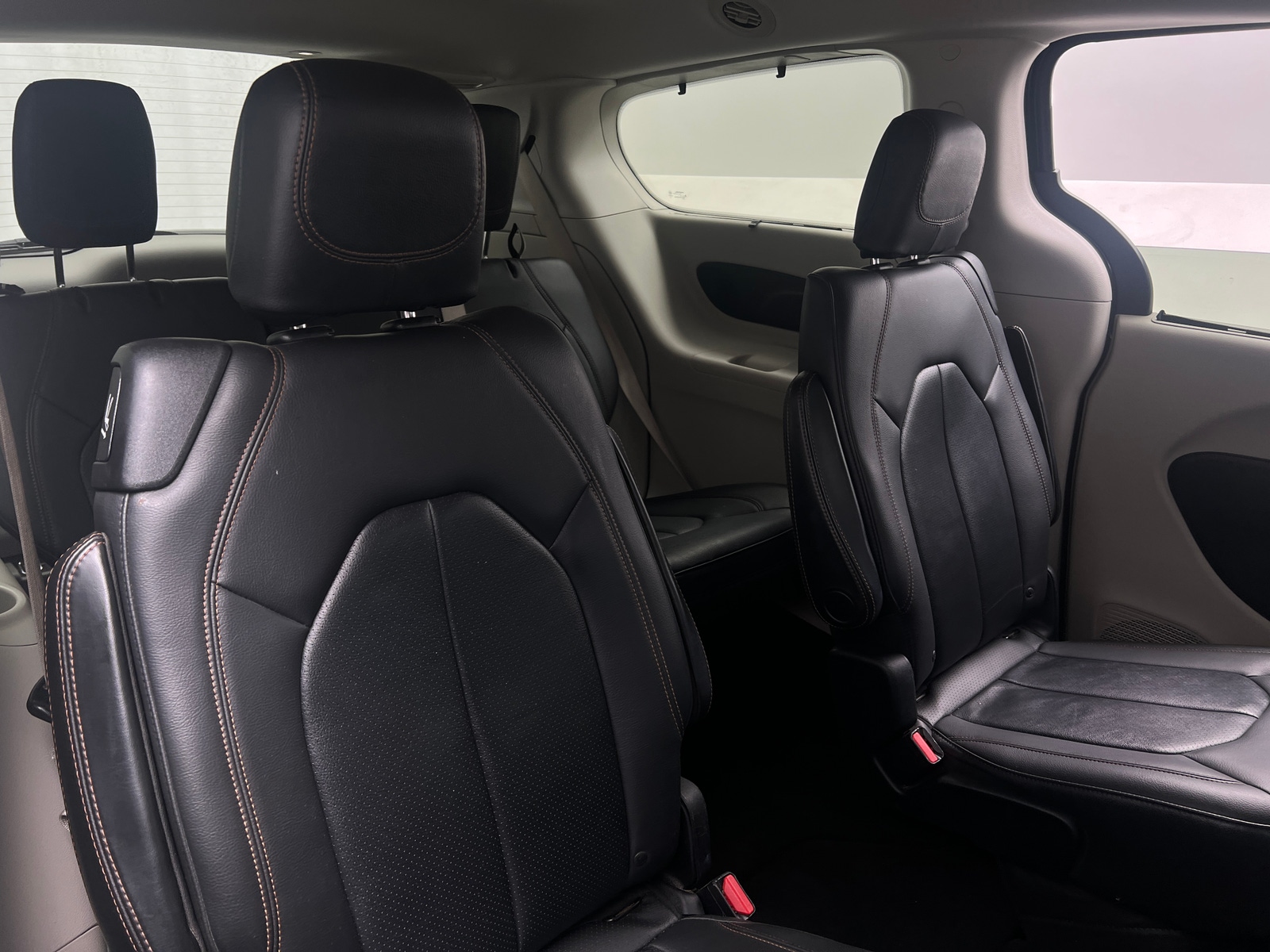 Thumbnail: 2017 Chrysler Pacifica - 5