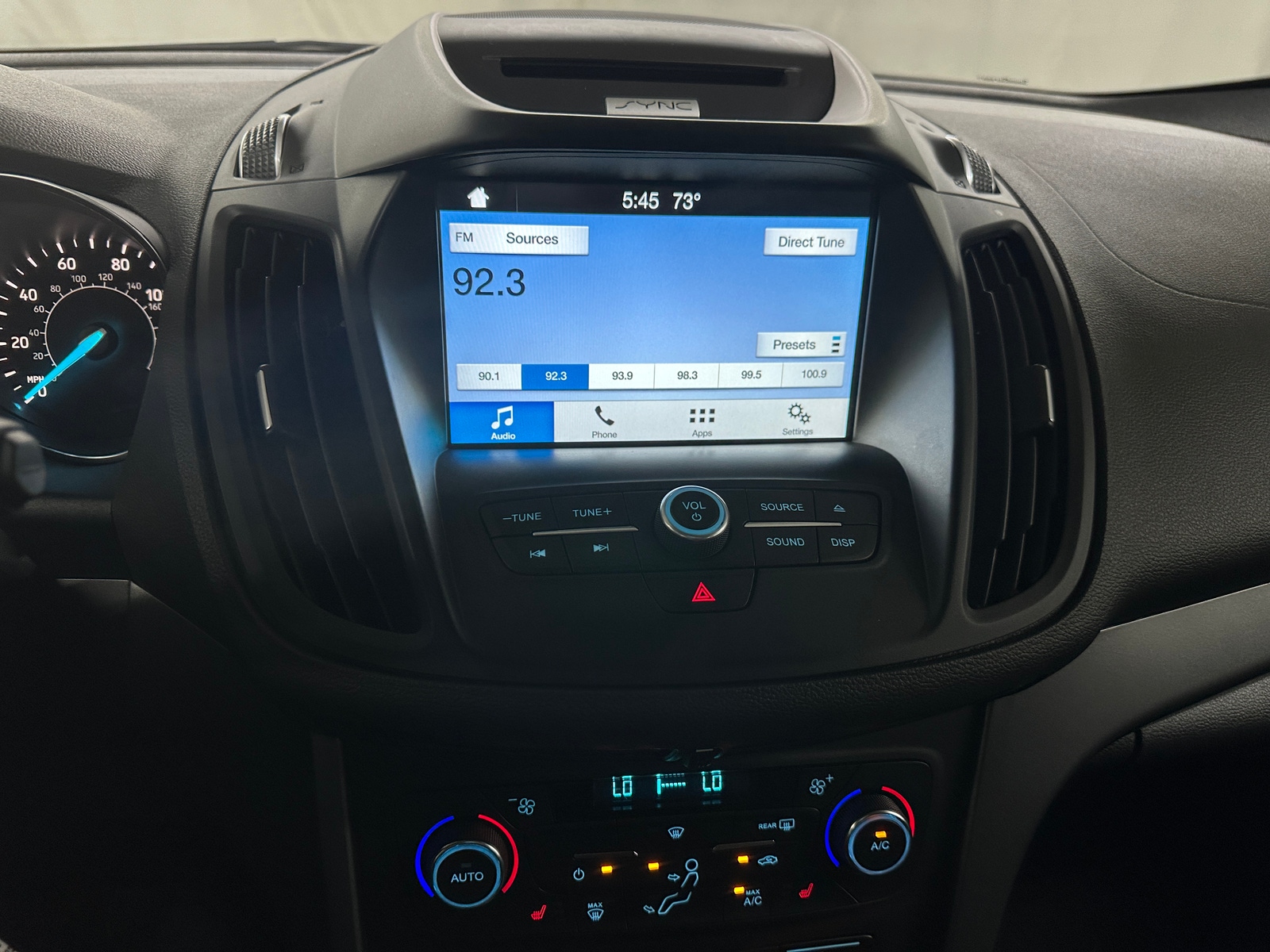 Thumbnail: 2017 Ford Escape - 3