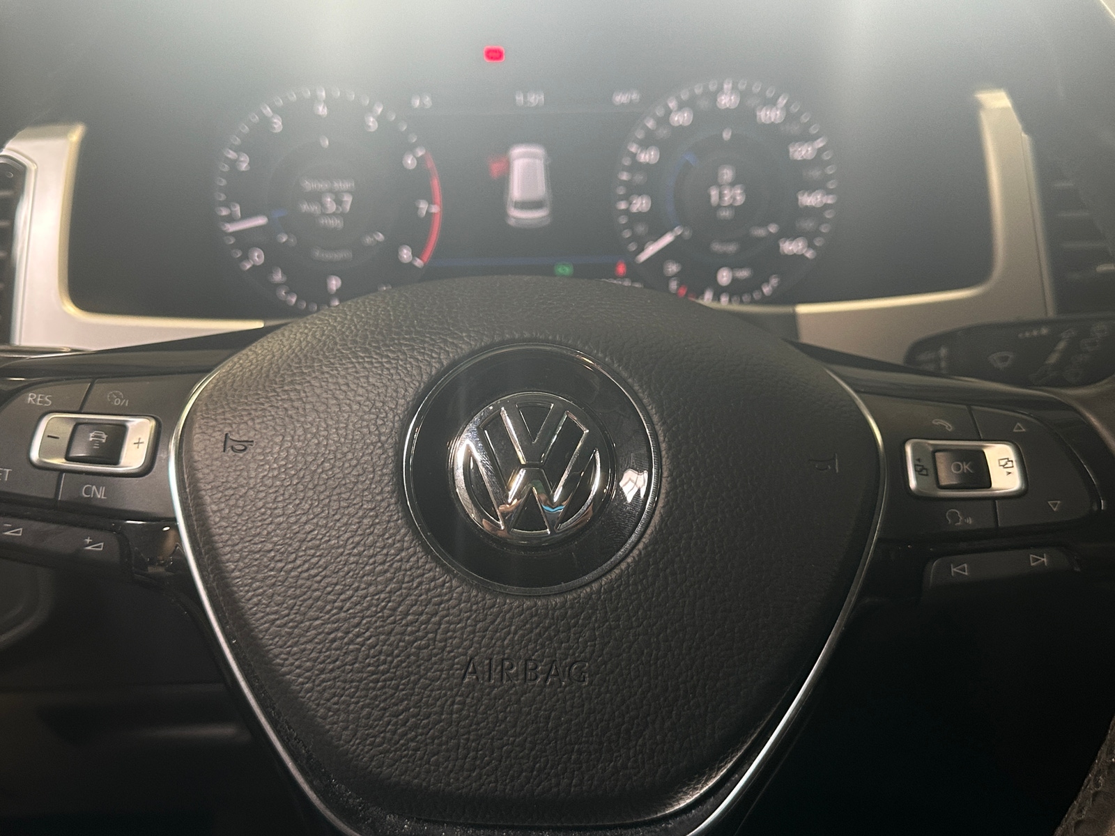 Thumbnail: 2018 Volkswagen Atlas - 4