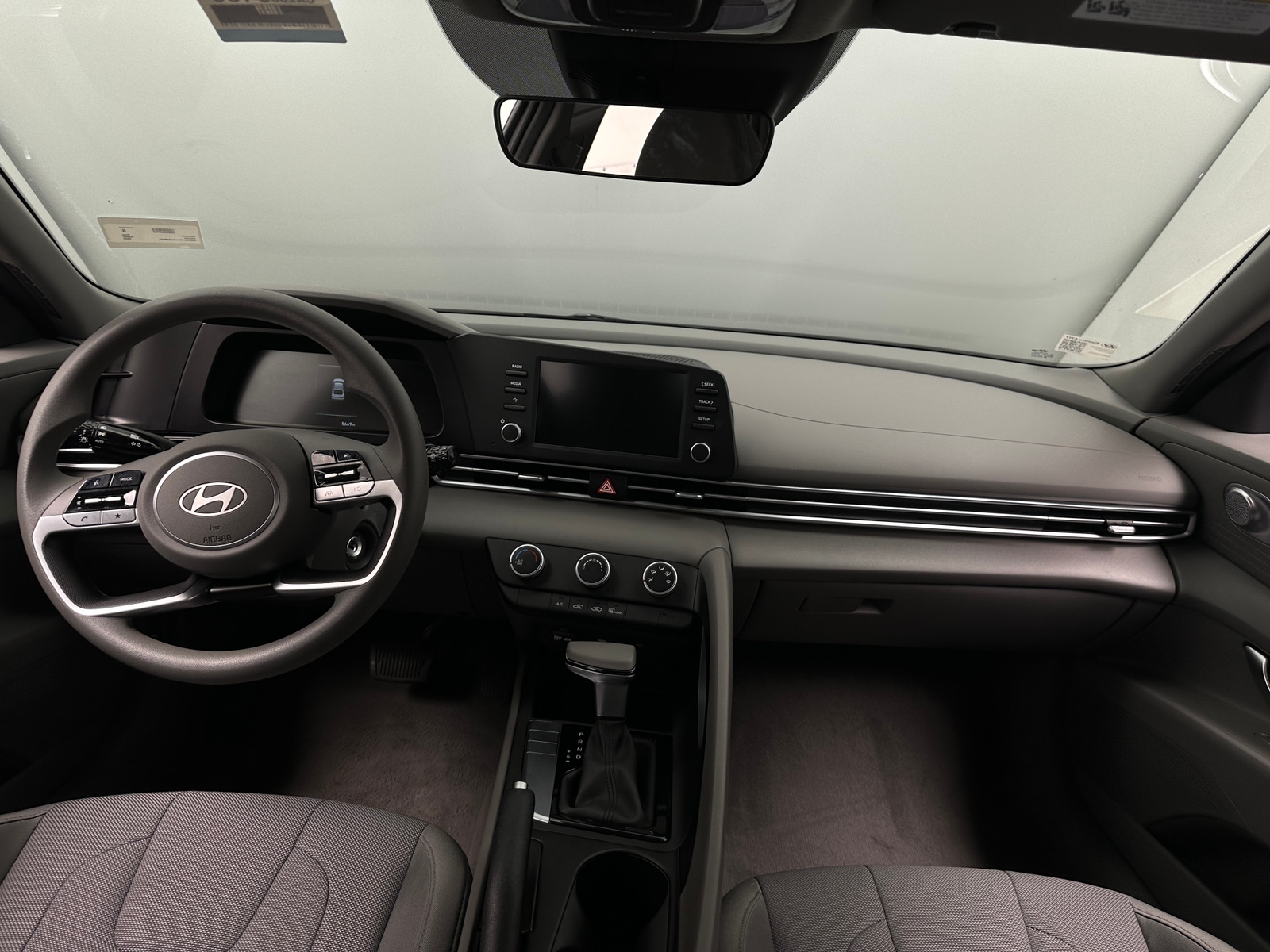 Thumbnail: 2025 Hyundai Elantra - 3