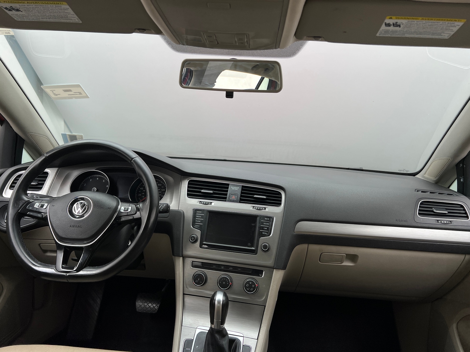 Thumbnail: 2017 Volkswagen Golf - 3