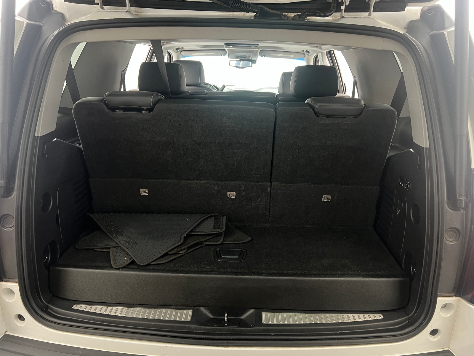 Thumbnail: 2019 Chevrolet Tahoe - 6