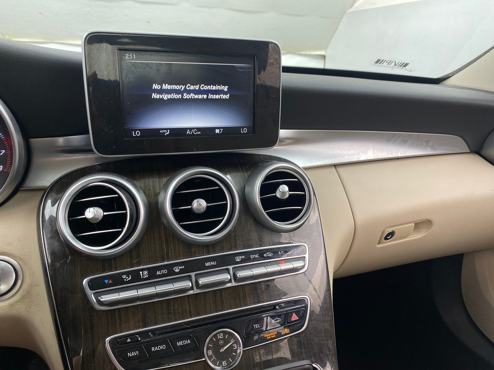 Thumbnail: 2015 Mercedes-Benz C-Class - 3