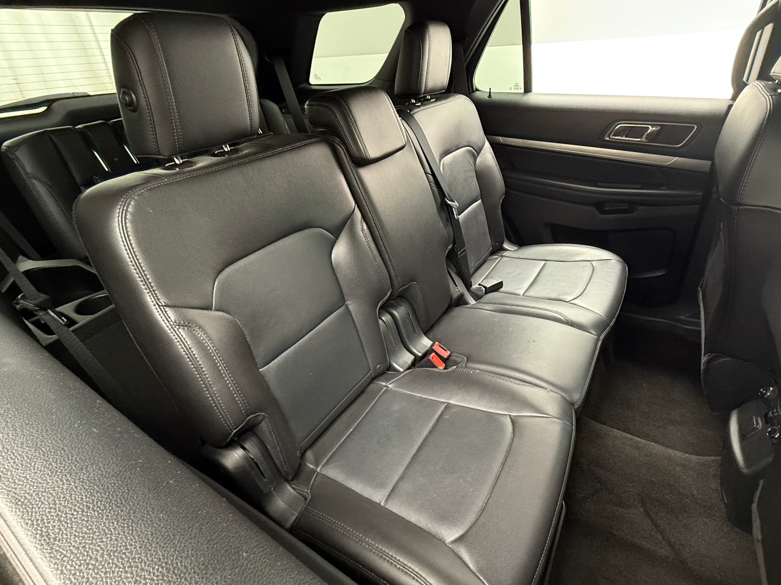 Thumbnail: 2018 Ford Explorer - 6