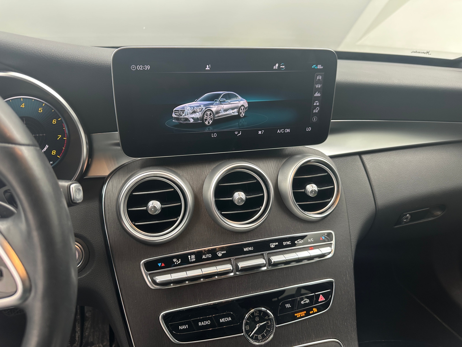 Thumbnail: 2021 Mercedes-Benz C-Class - 4