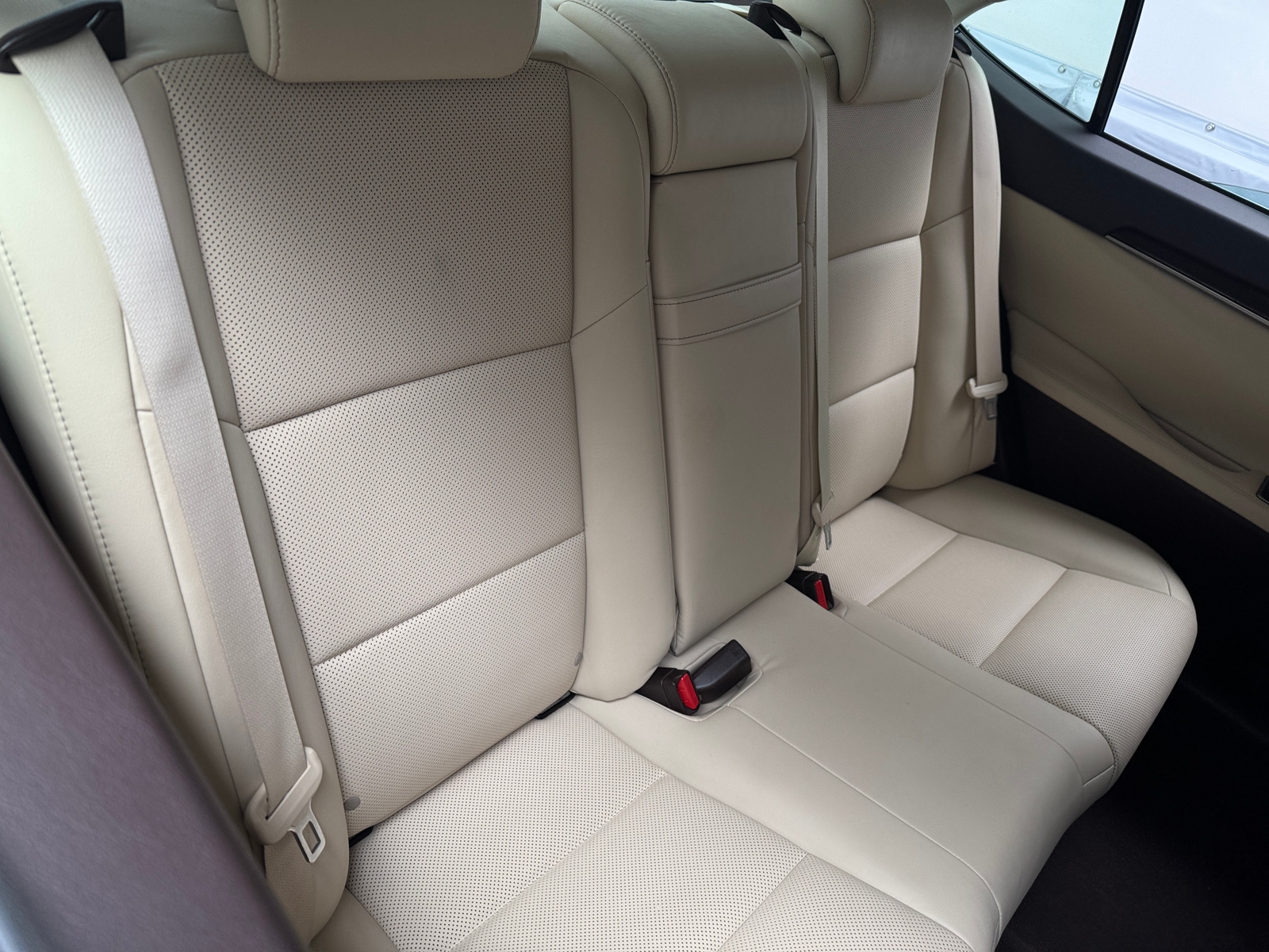 Thumbnail: 2017 Lexus ES - 5