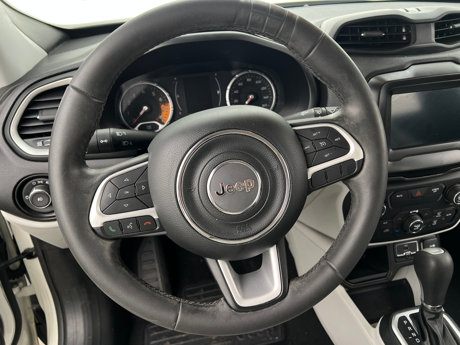Thumbnail: 2018 Jeep Renegade - 5
