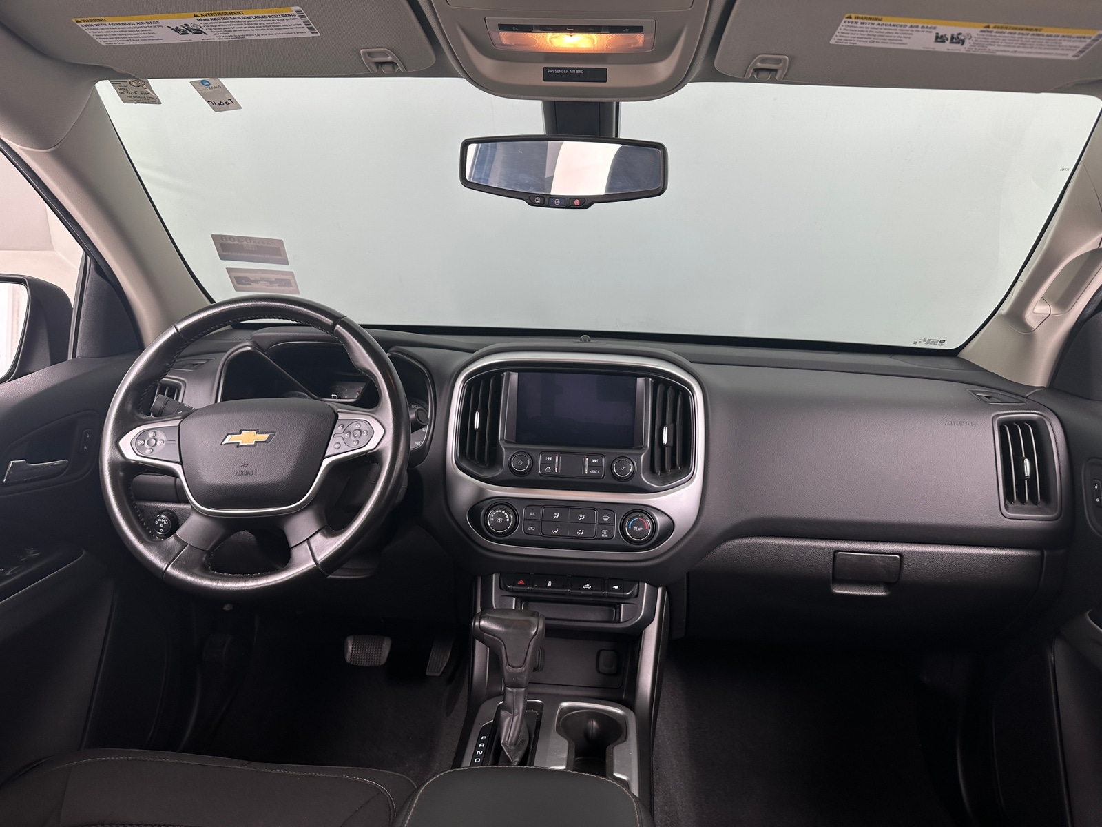 Thumbnail: 2019 Chevrolet Colorado - 3