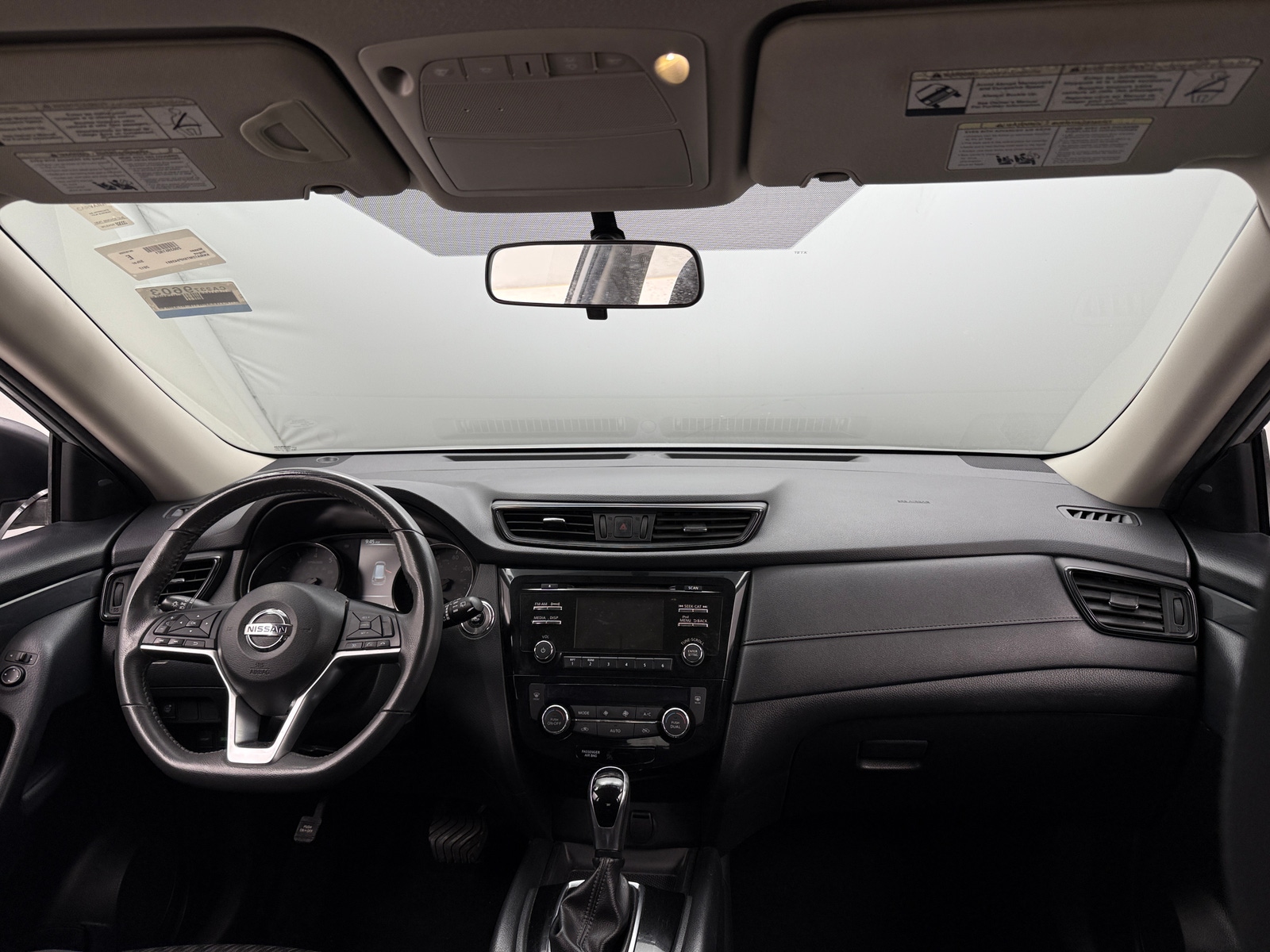 Thumbnail: 2017 Nissan Rogue - 3