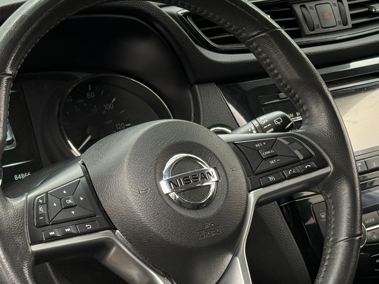 Thumbnail: 2017 Nissan Rogue - 5