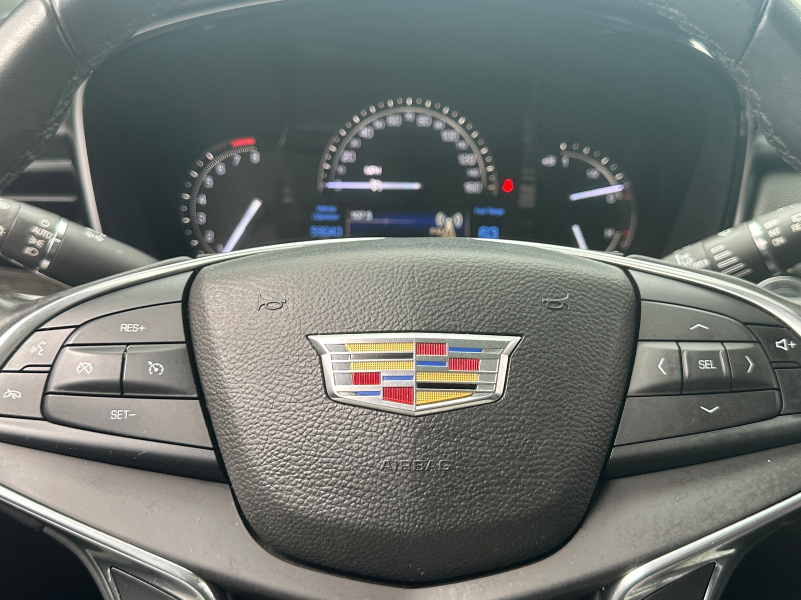 Thumbnail: 2017 Cadillac XT5 - 4